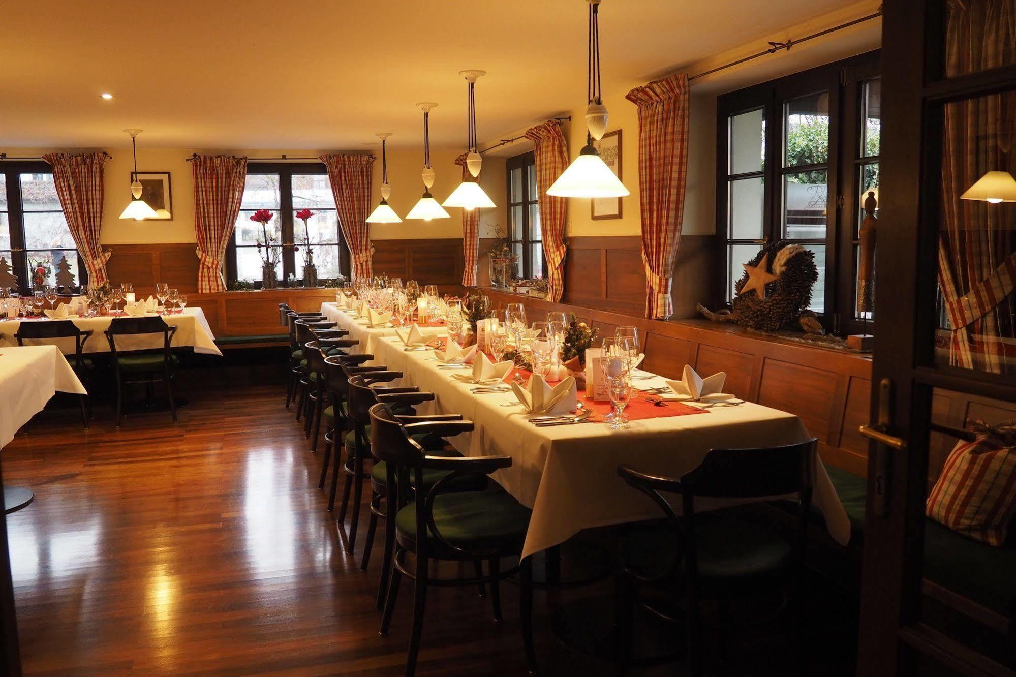 Hotel Restaurant Rössle 3*
